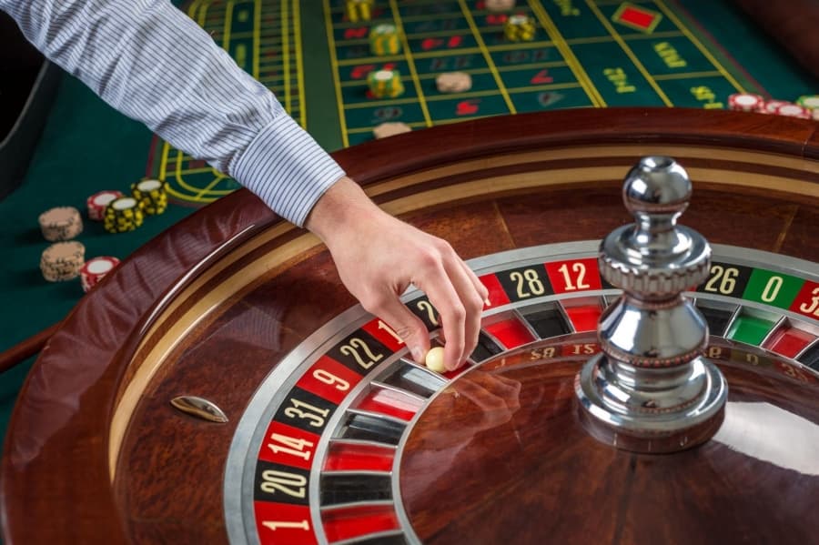 Jogos de cassino ao vivo: a experiência imersiva com dealers em tempo real
